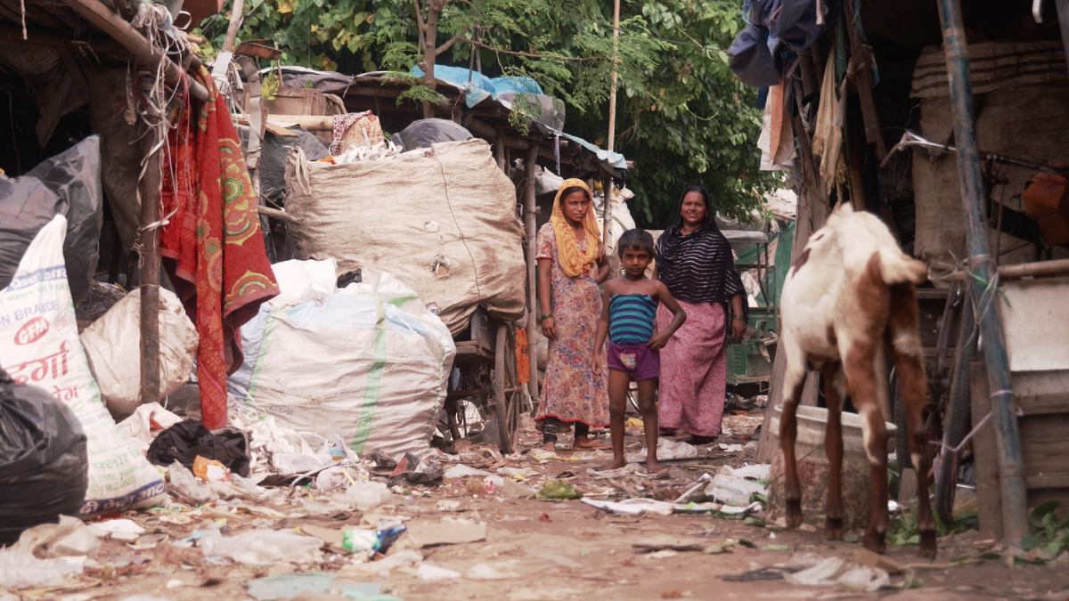 Грязная улица в Индии
